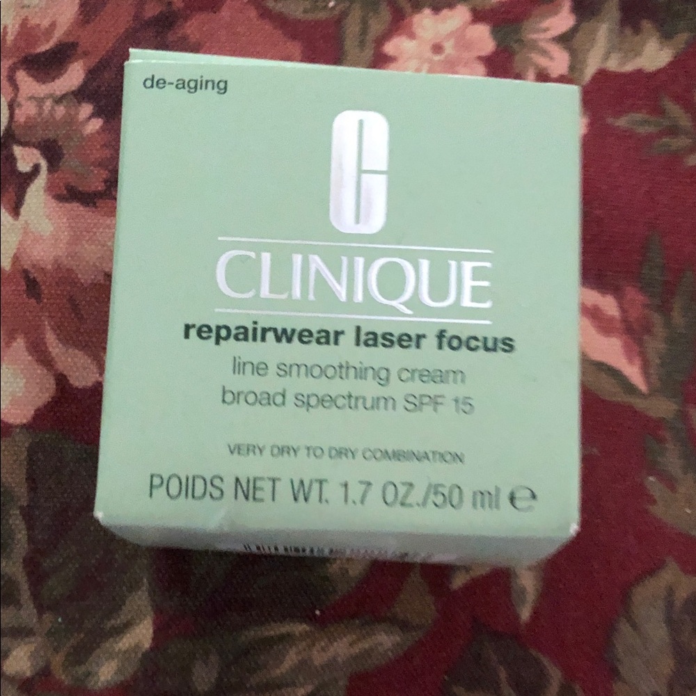 Clinique Repairwear Laser Focus Line Smoothing Cream Mint Green Packaging